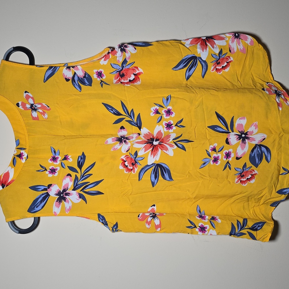 Old Navy Yellow Floral Sleeveless Blouse - Picture 4 of 5